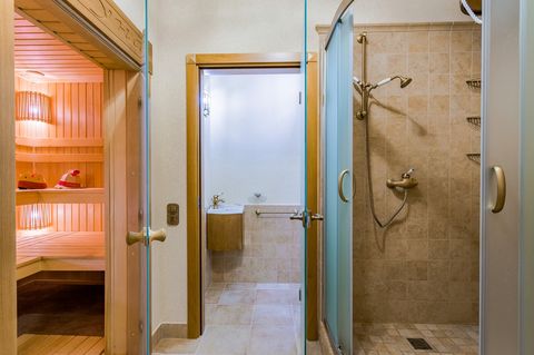 Что можно разместить в квартире: сравниваем форматы SPA-зон