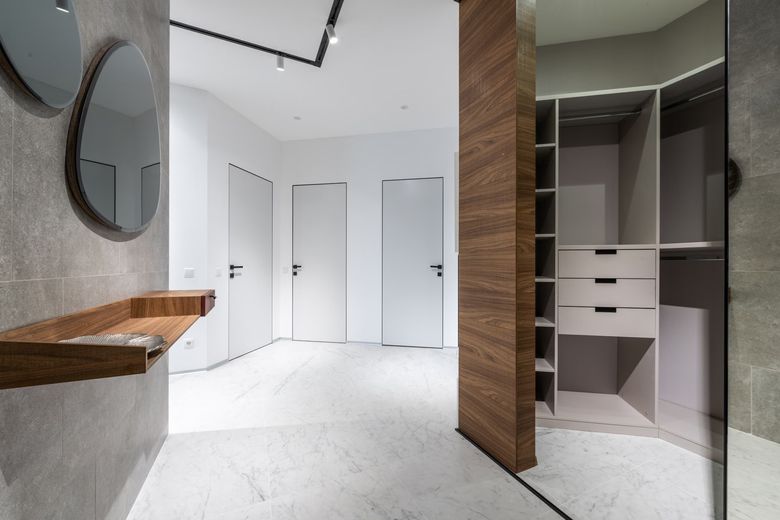 Кожа в отделке фасадов: как выбрать и ухаживать?
