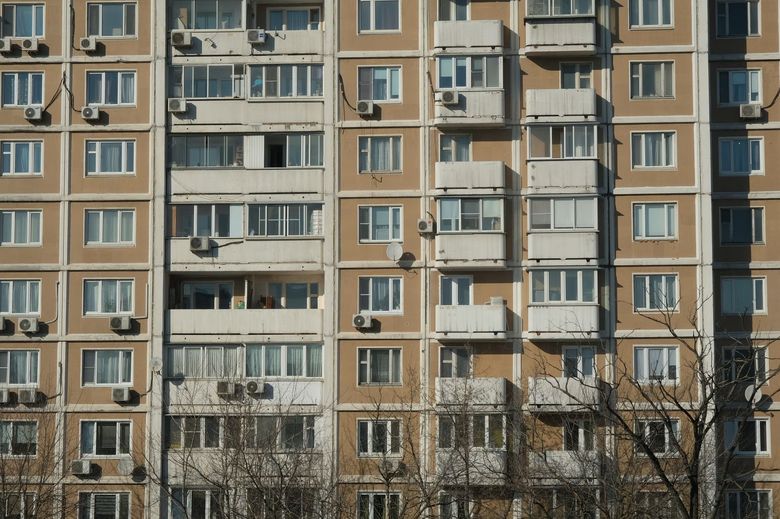 Куда спрятать внутренние блоки: ниши, фальшбалки и мебельные конструкции