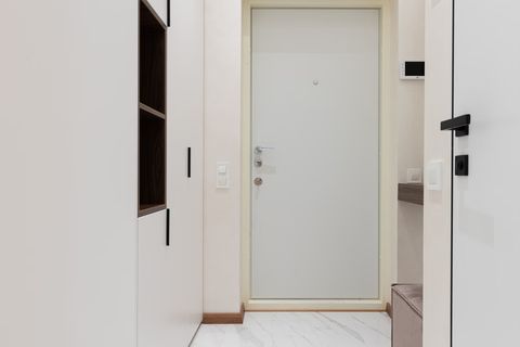 Почему замена двери в White Box - не косметический ремонт